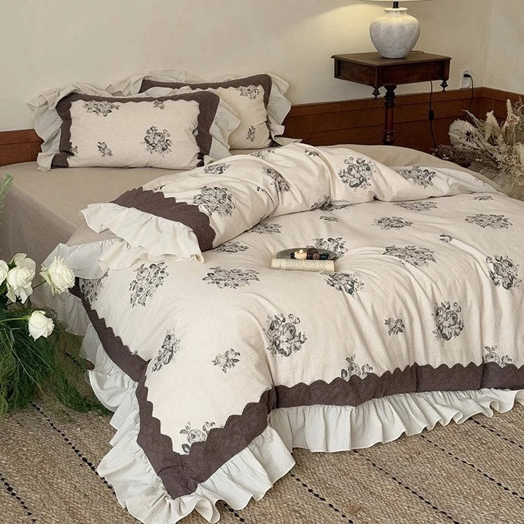Bedding Set Cotton-Linen Blend Floral Medallion & Frilled Skirt