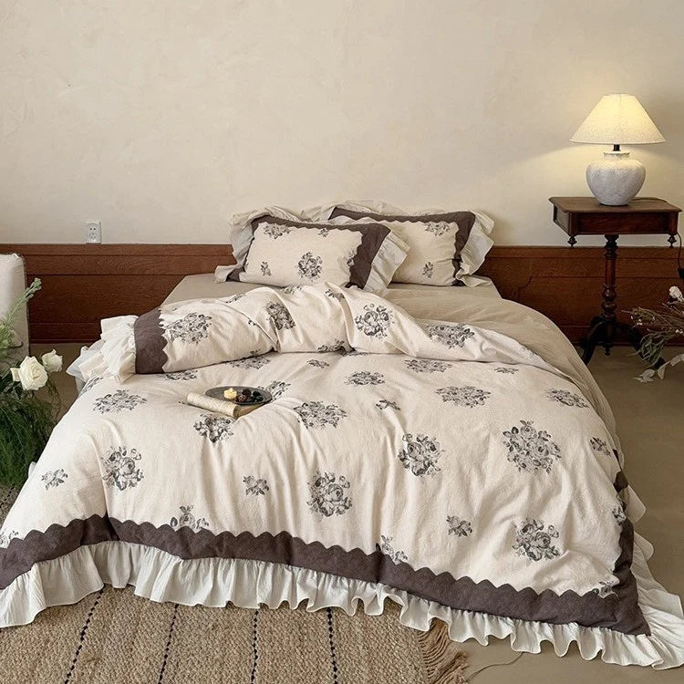 Bedding Set Cotton-Linen Blend Floral Medallion & Frilled Skirt