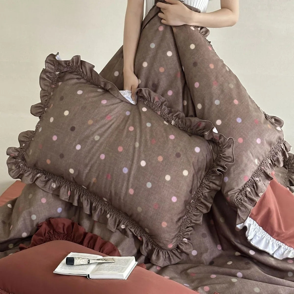 Bedding Set Cotton-Linen Reversible Polka Dot Ruffled Edges