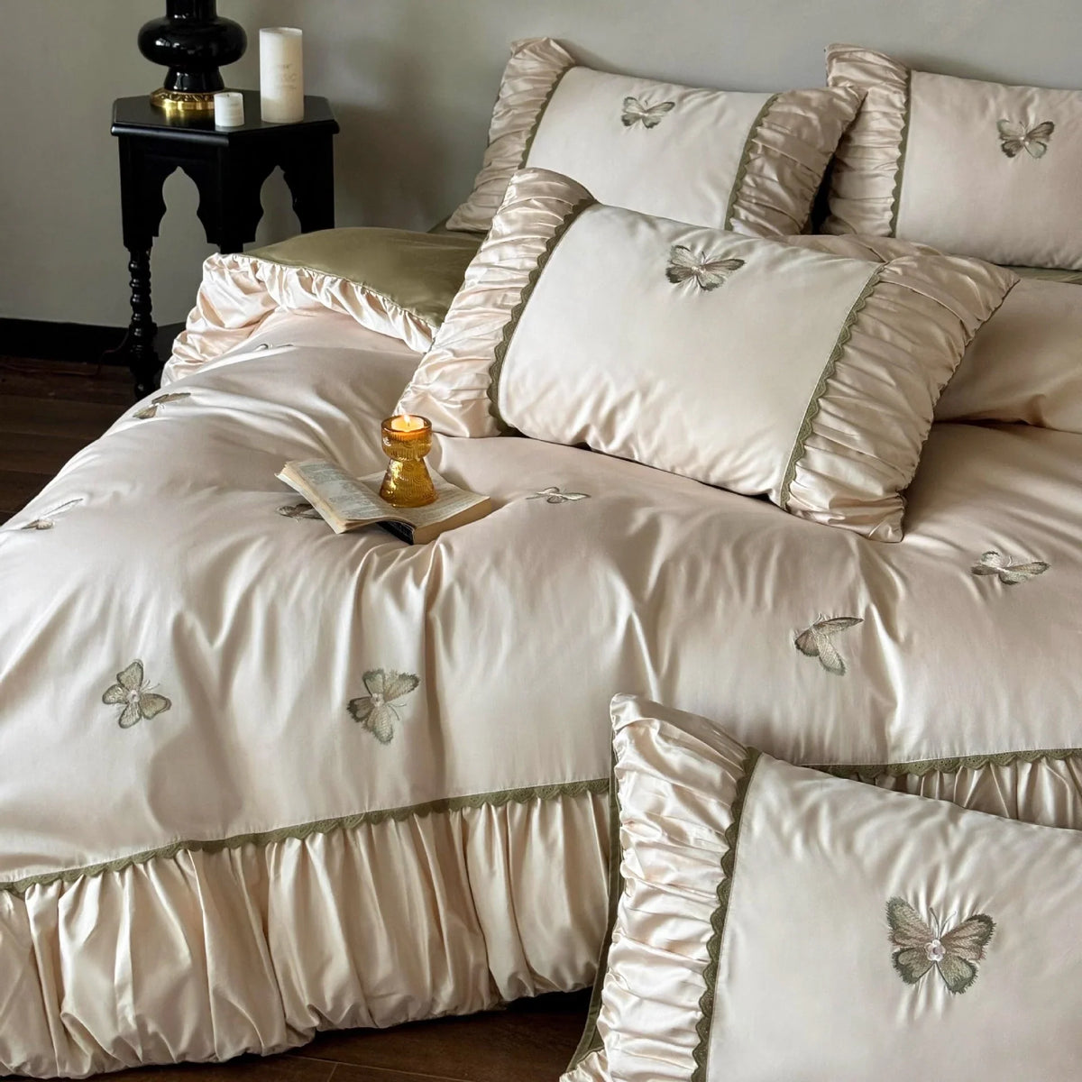 Bedding Set Cotton Satin Embroidered Butterfly 4-Piece Set