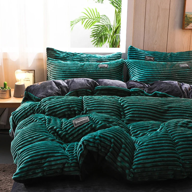 Bedding Set Double-Sided Plush 4-Piece Year-Round Comfort