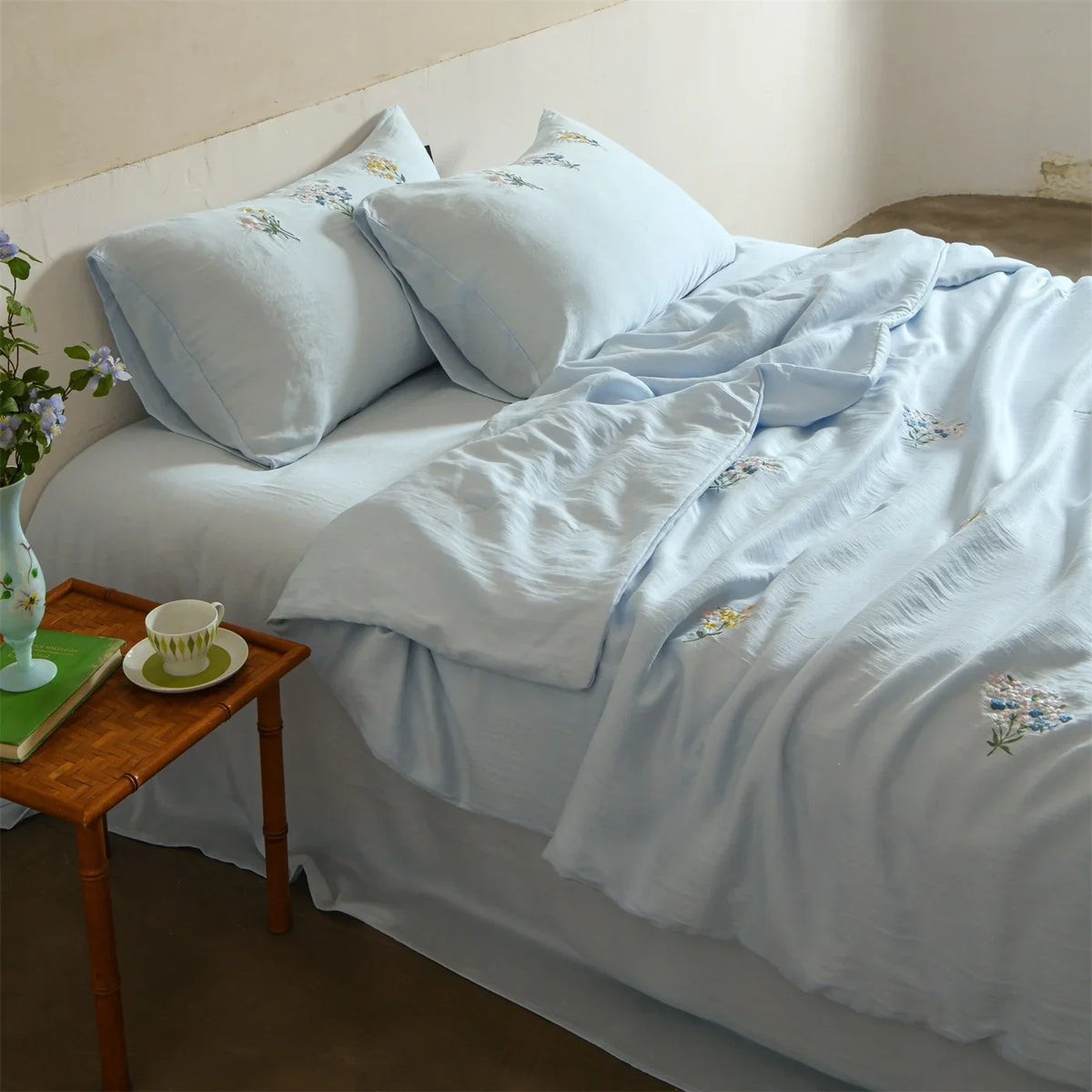 Bedding Set Embroidered Linen-Cotton Breathable & Machine Washable