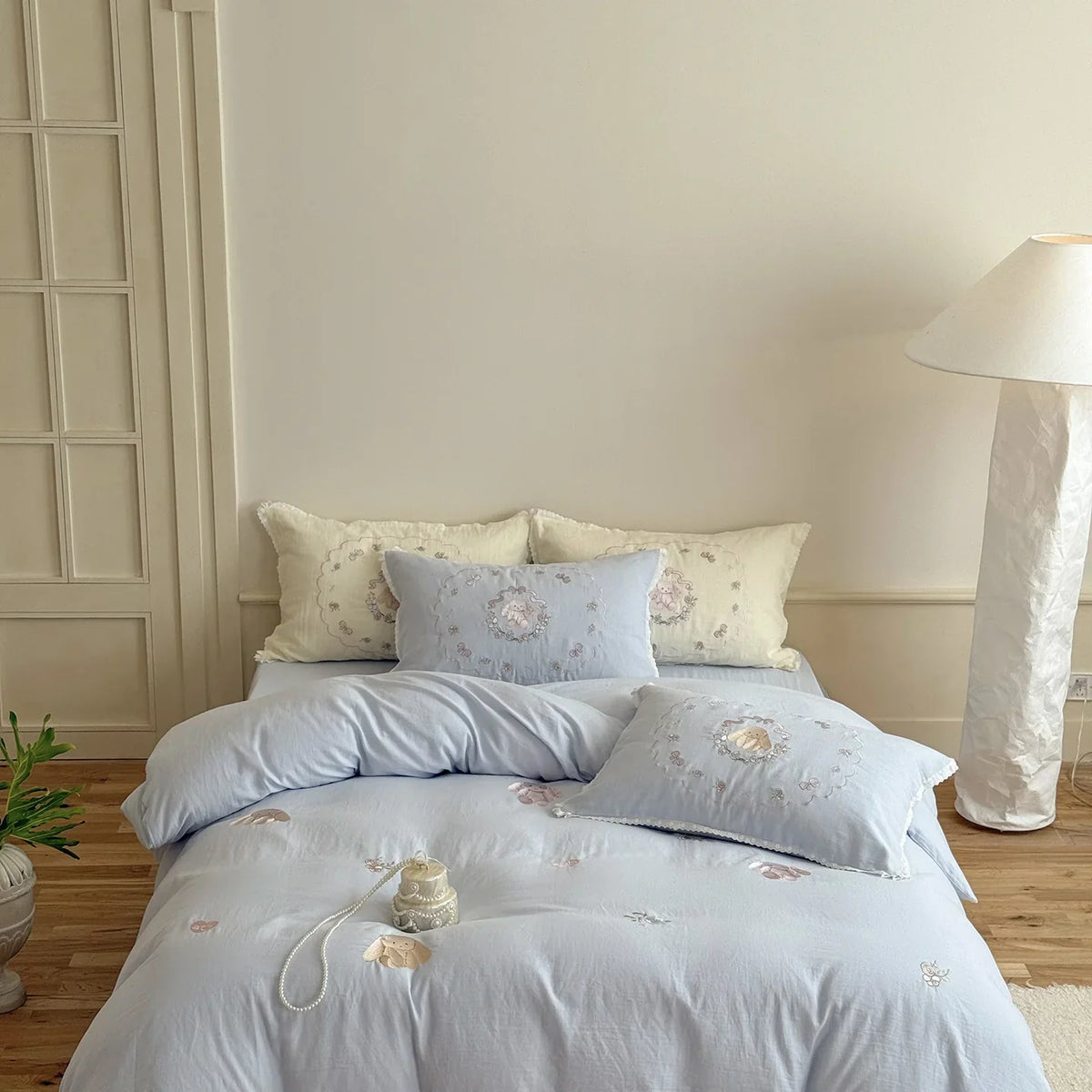 Bedding Set Embroidered Rose 100% Cotton 4 Piece