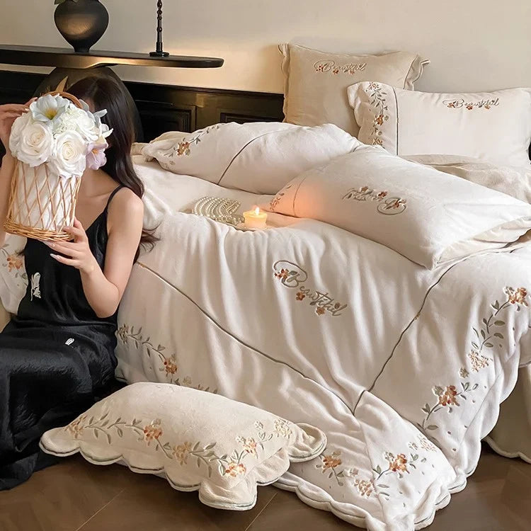 Bedding Set Floral Embroidered Cotton Percale 4-Piece