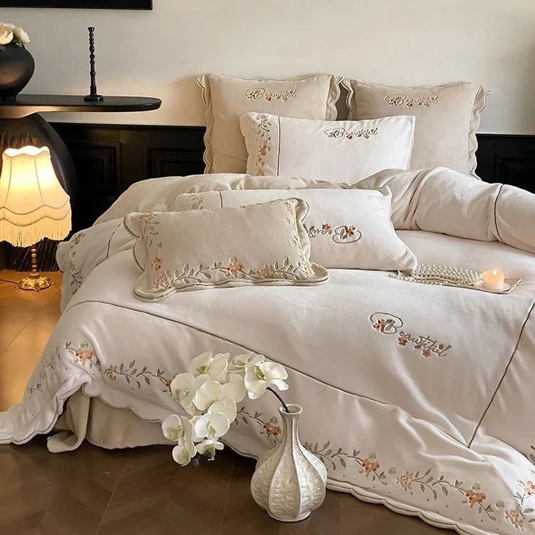 Bedding Set Floral Embroidered Cotton Percale 4-Piece