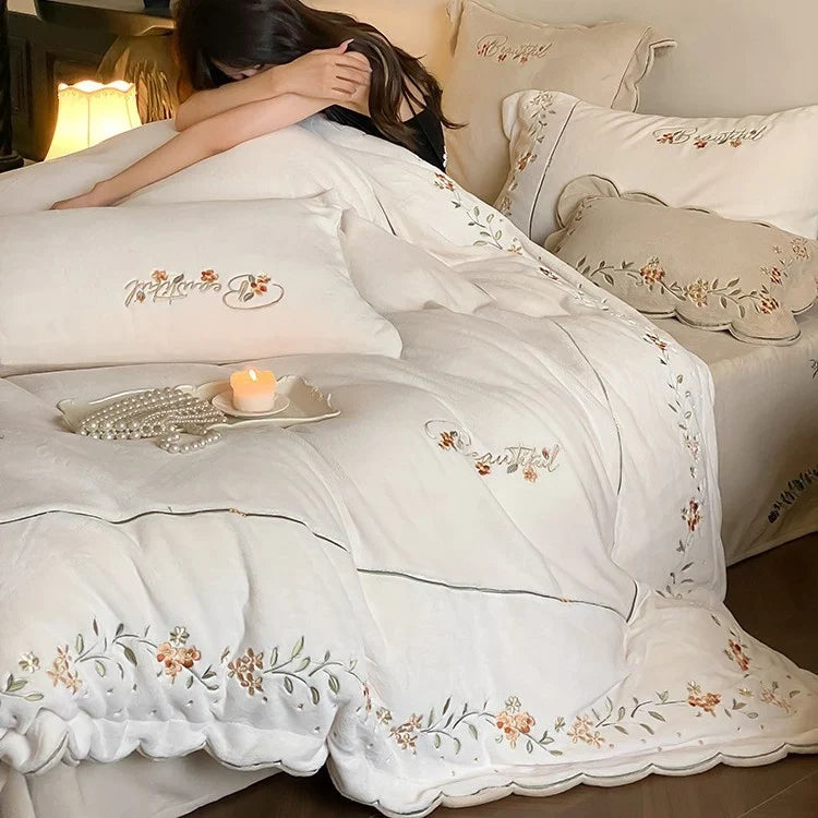 Bedding Set Floral Embroidered Cotton Percale 4-Piece