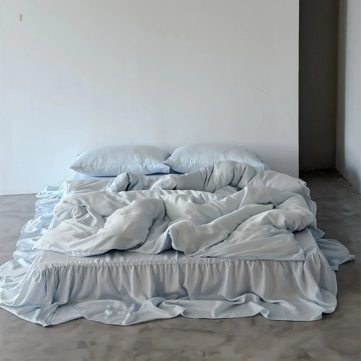 Bedding Set Integrated Bed Skirt Satin Finish Machine Washable