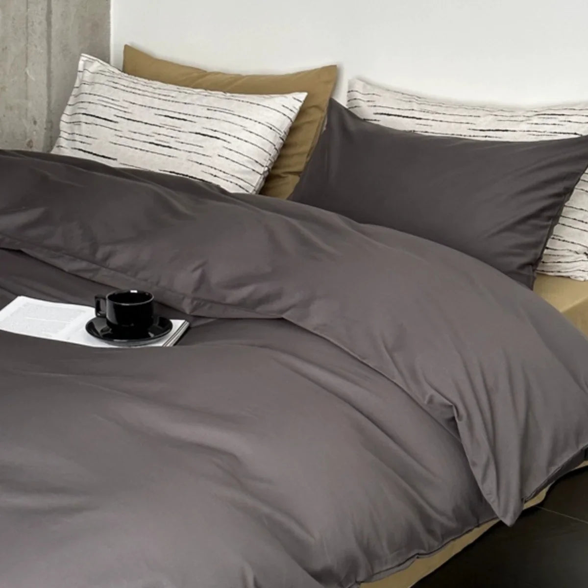 Bedding Set Matte Satin & Breathable 4-Piece