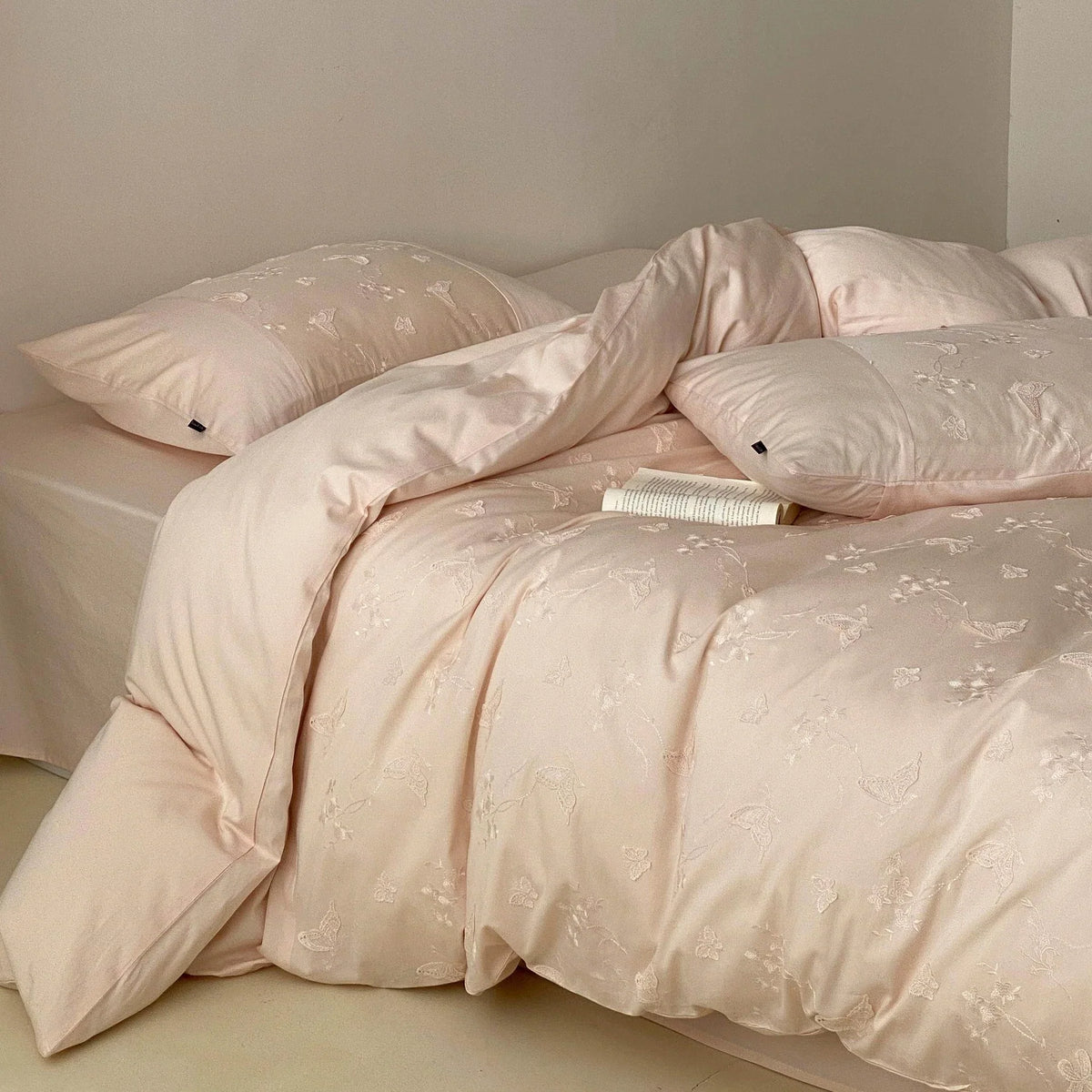 Bedding Set Ruffled Cotton Jacquard Set of 4