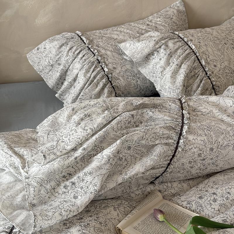 Bedding Set Ruffled Hem & Floral Cotton Blend 4 Piece