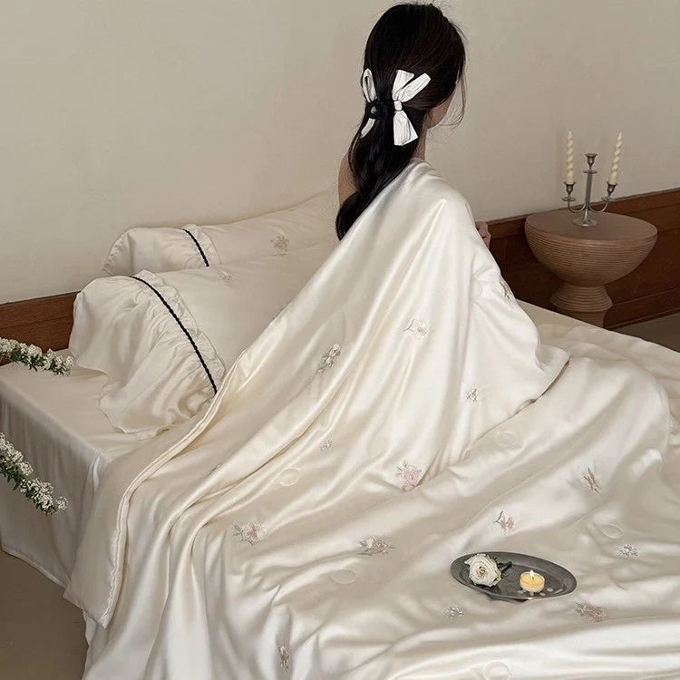 Bedding Set Satin Temperature-Regulating Floral Embroidery