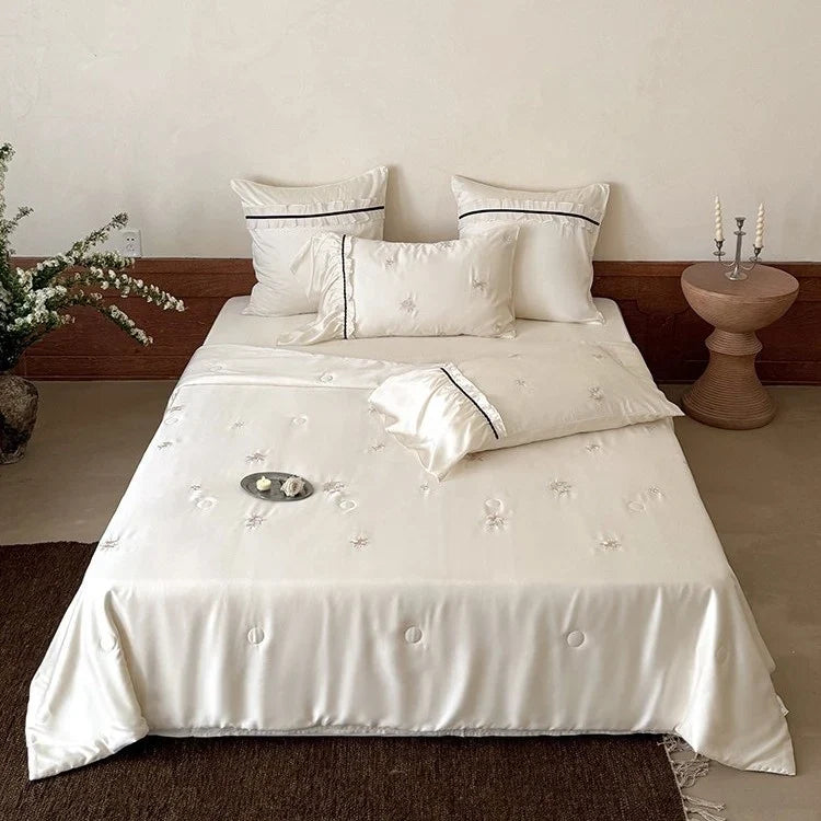 Bedding Set Satin Temperature-Regulating Floral Embroidery