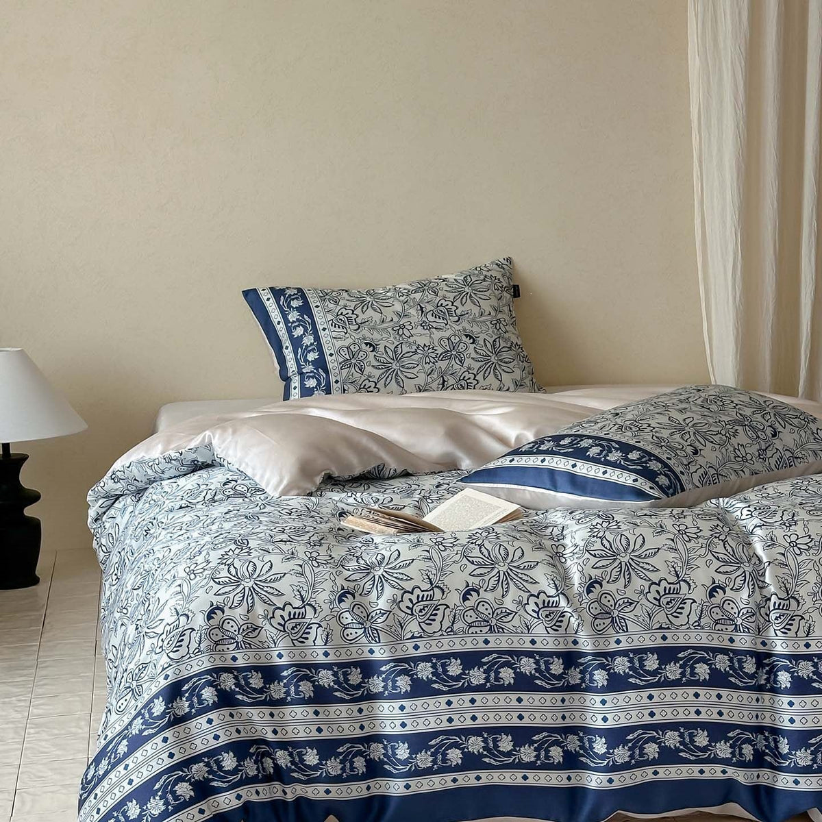Bedding Set Silky Cotton Satin Floral 4-Piece