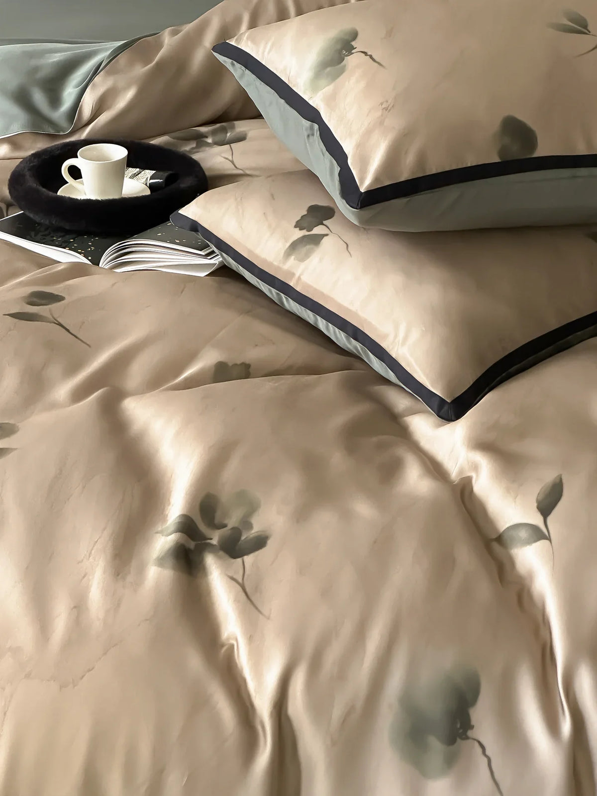 Bedding Set Silky Satin Floral Hidden Zippers