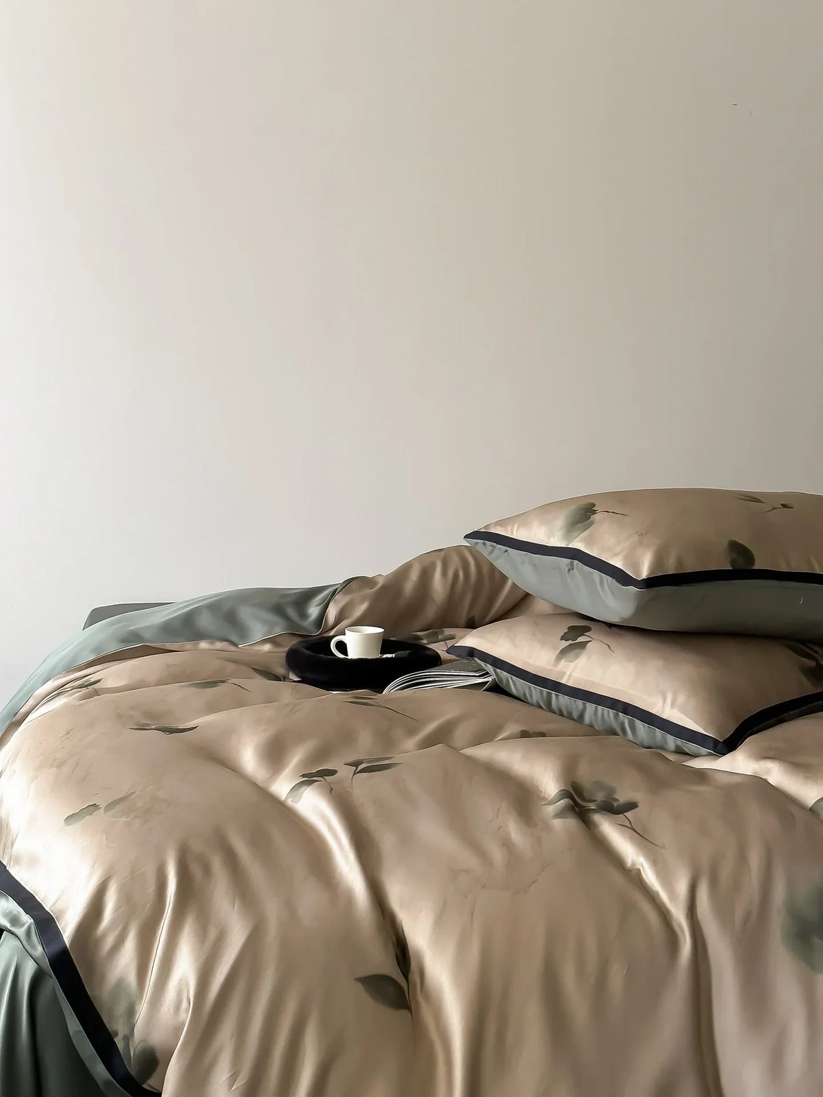 Bedding Set Silky Satin Floral Hidden Zippers