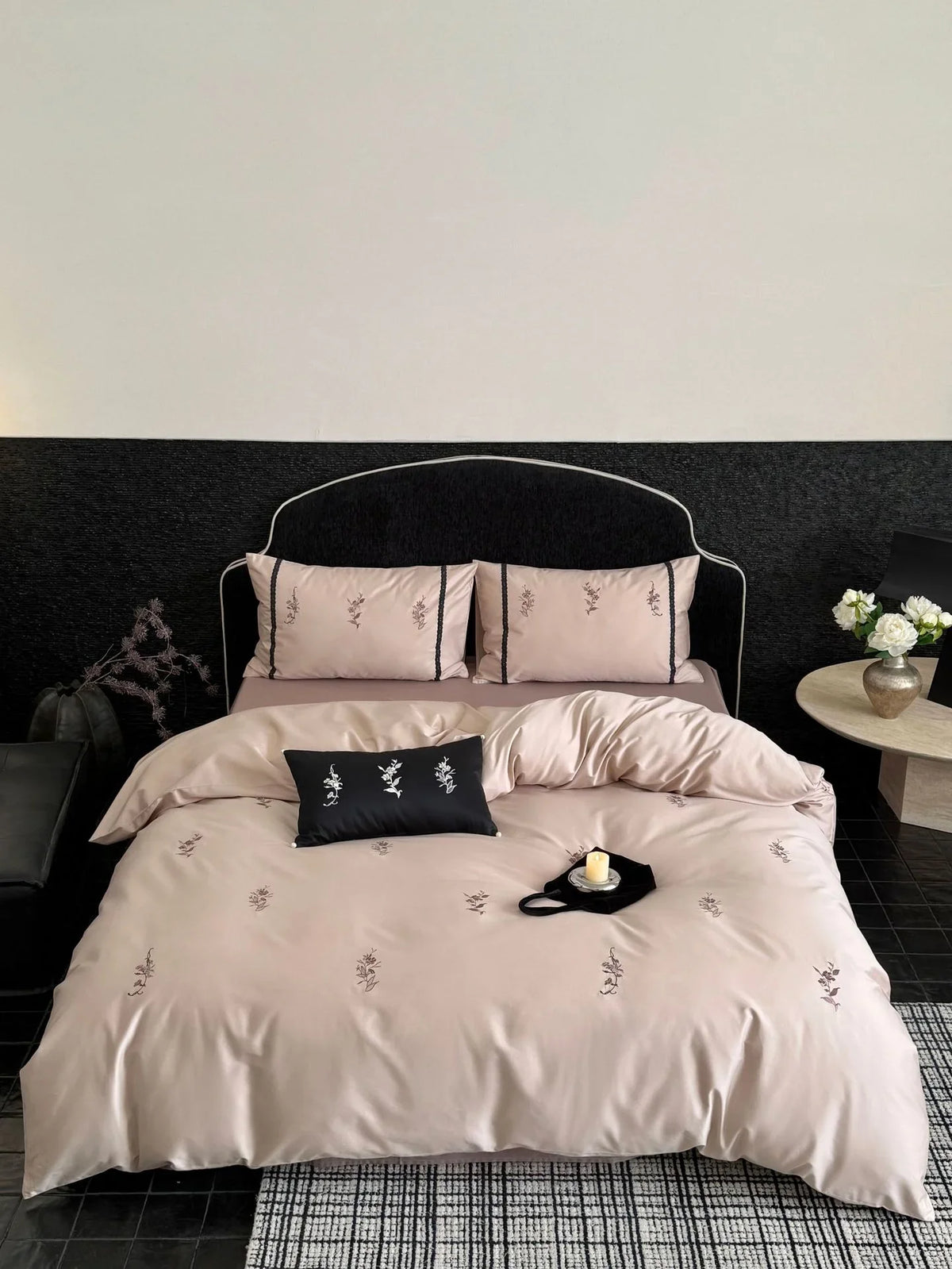 Bedding Set Temperature-Regulating Satin & Floral Embroidery