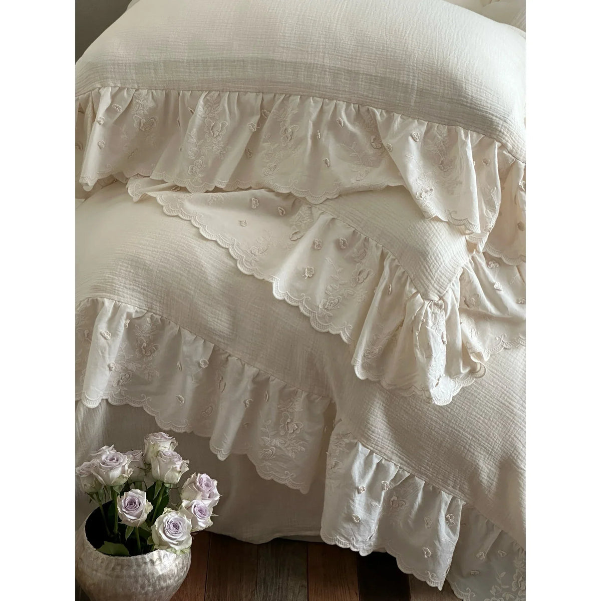 Bedspread 4-Piece Set Quilted Cotton Gauze Embroidered Ruffles