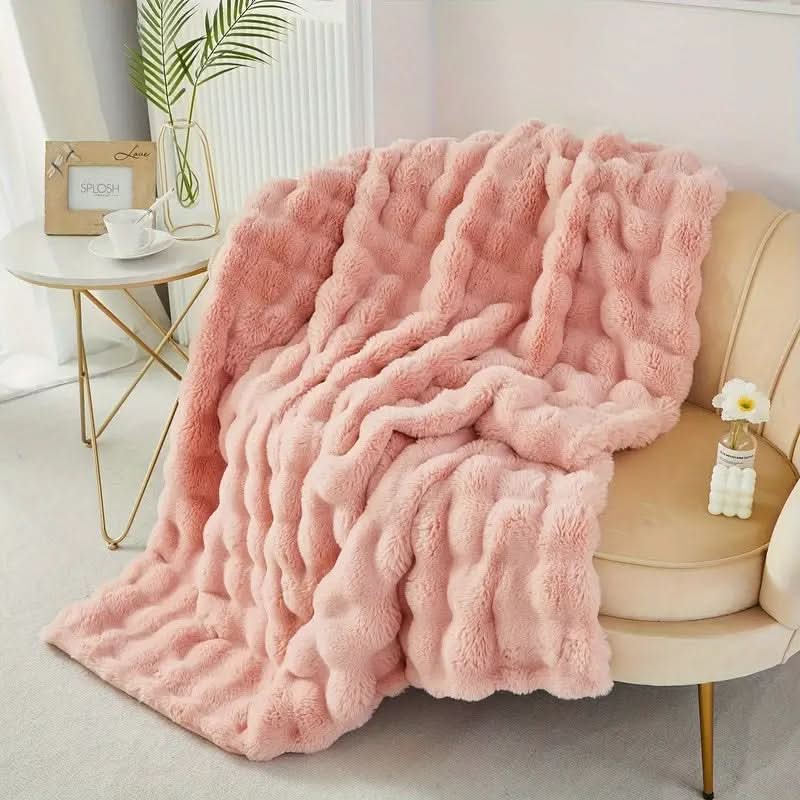 Blanket Double-Layer Faux Fur Machine-Washable Year-Round Comfort