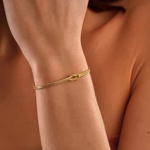 Bracelet Love Knot Adjustable Slide Closure Lightweight