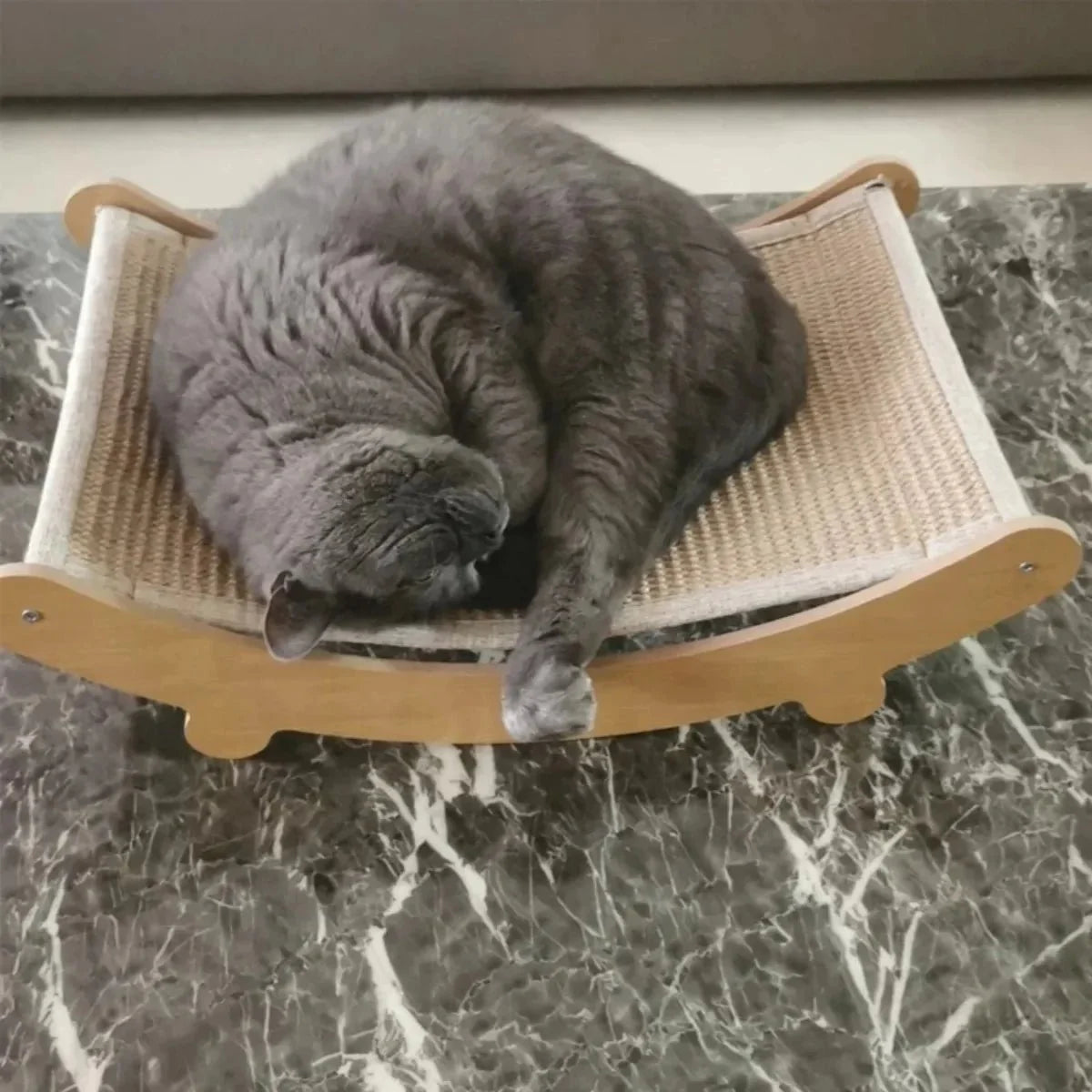 Cat Scratching Panel Sisal & Wood With Cozy Bed