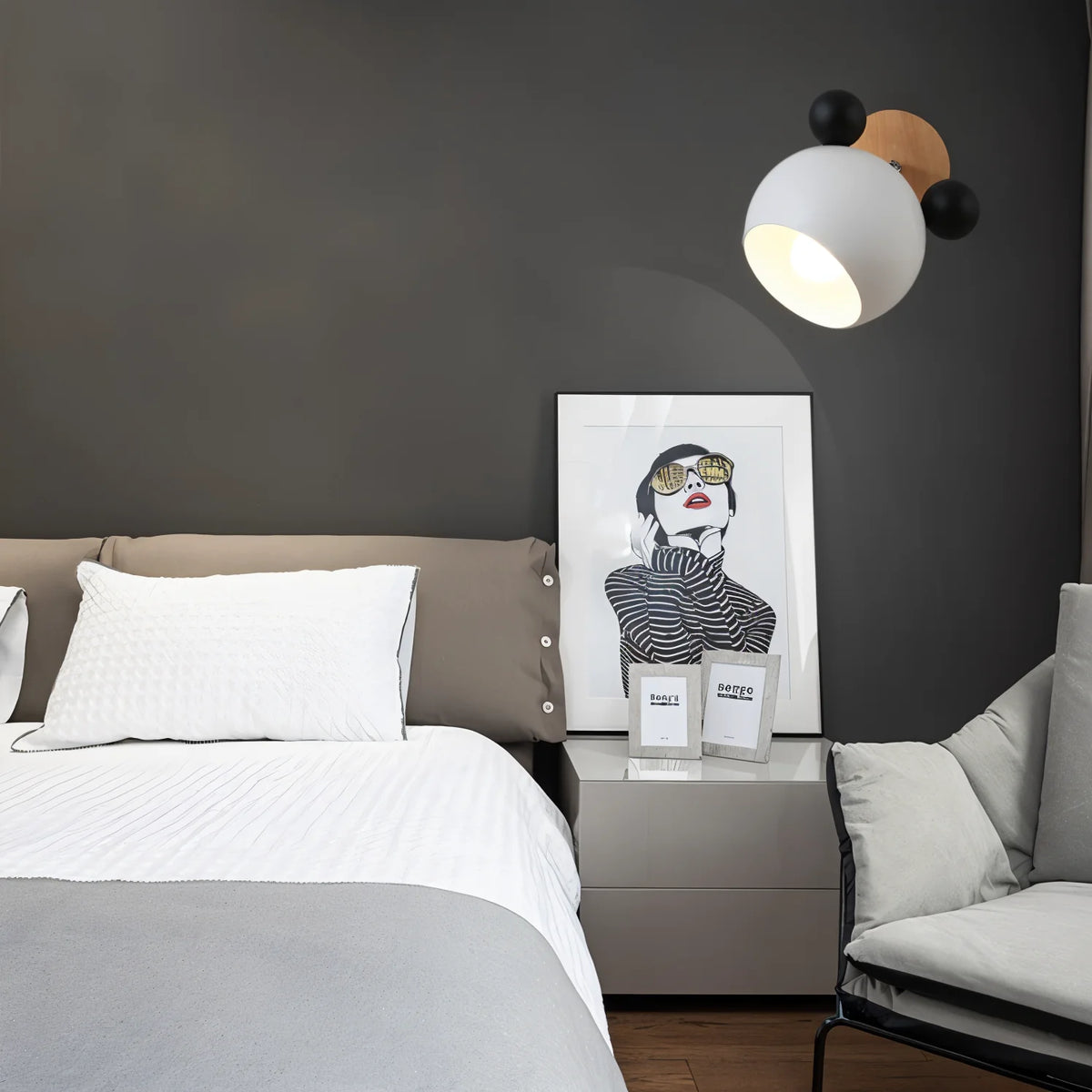 Children's Wall Lamp Mouse Silhouette Rotatable Warm LED & Cool-To-Touch