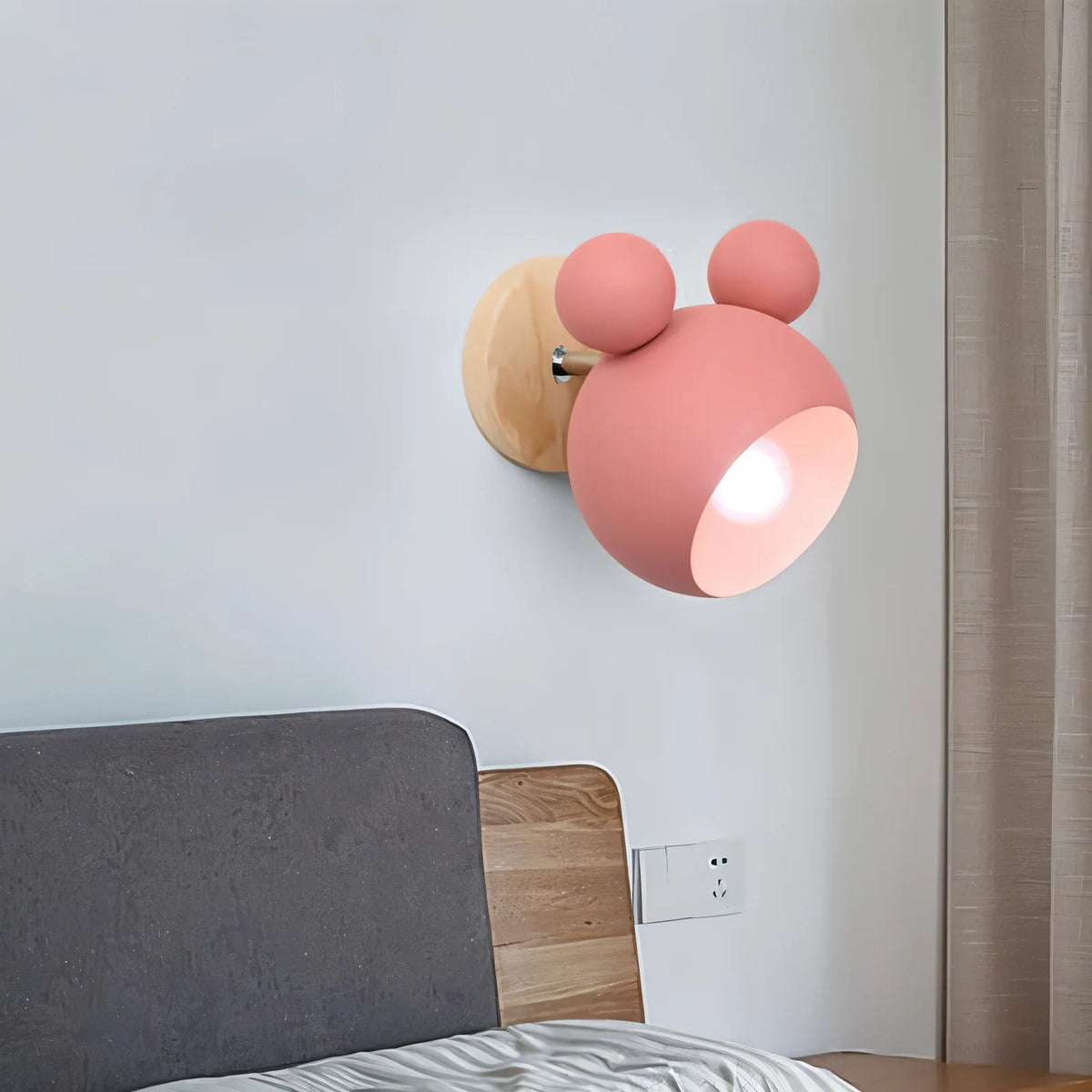 Children's Wall Lamp Mouse Silhouette Rotatable Warm LED & Cool-To-Touch