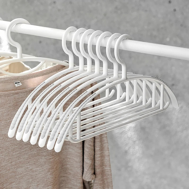 Clothes Hangers Non-Slip Rounded Shoulders Set of 10