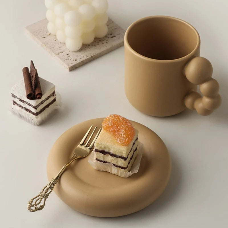 Coffee Mug Ceramic Berry-Shaped Handle with Matching Tray