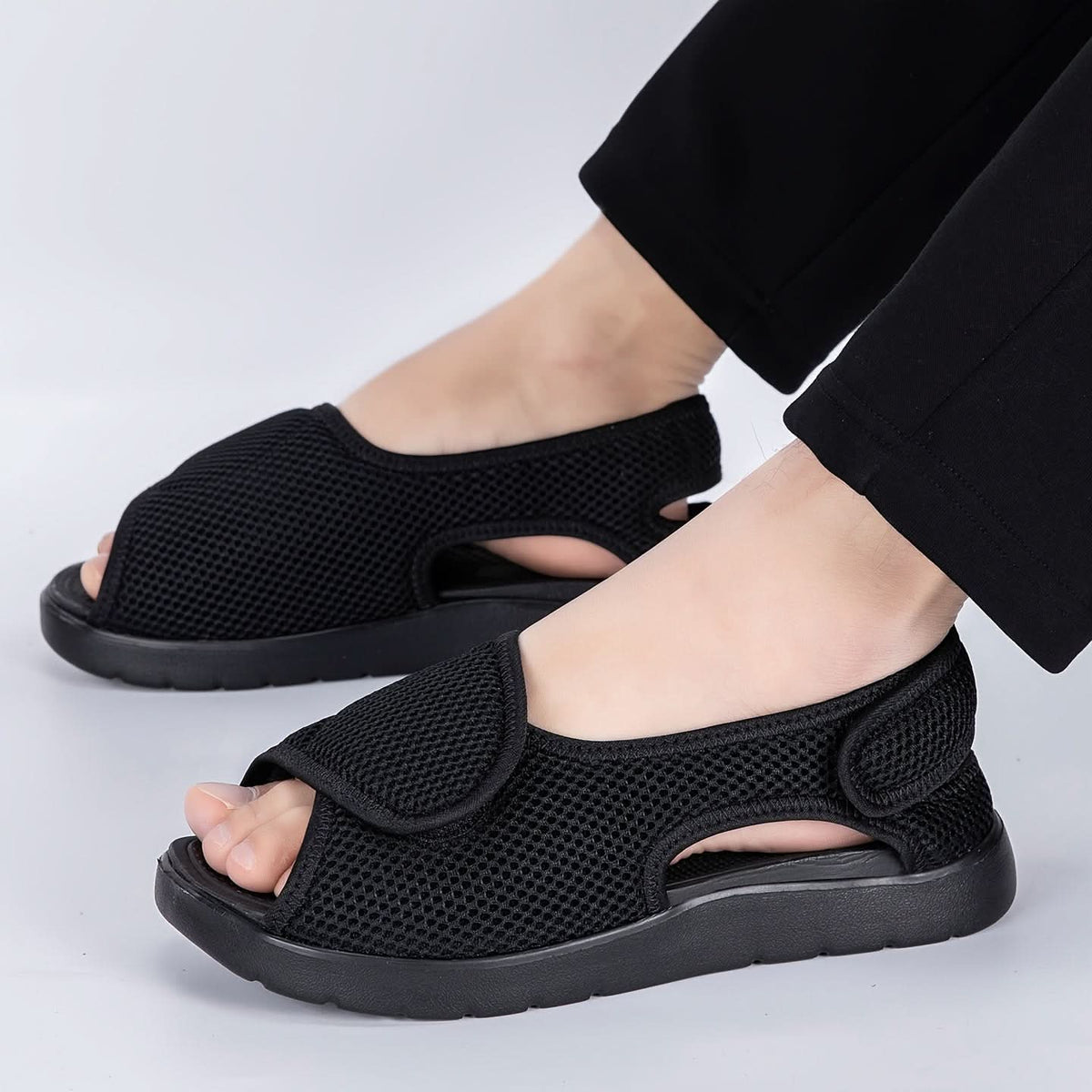 Comfort Shoes Extra-Wide Fit Breathable Lightweight Design