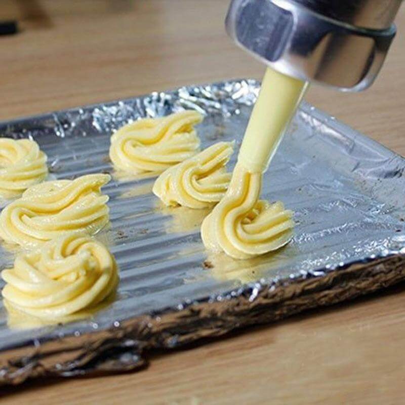 Cookie Press Stainless Steel with 20 Molds and 4 Nozzles