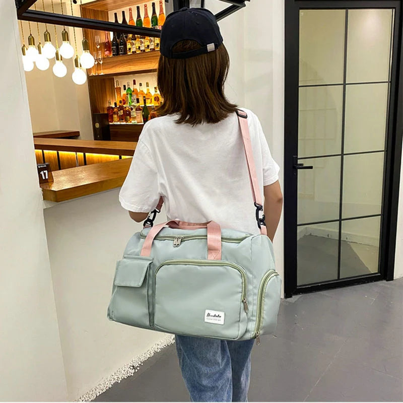 Duffel Bag Separate Shoe Compartment Water-Repellent Design