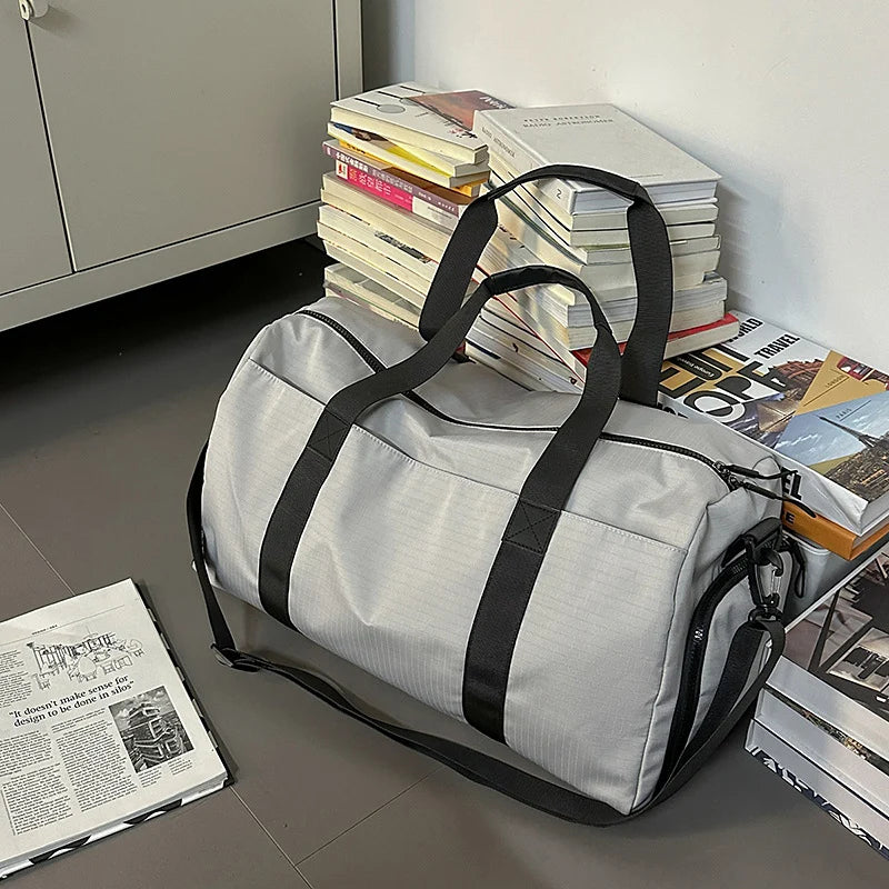Duffel Bag Spacious Weather-Resistant Multiple Pockets