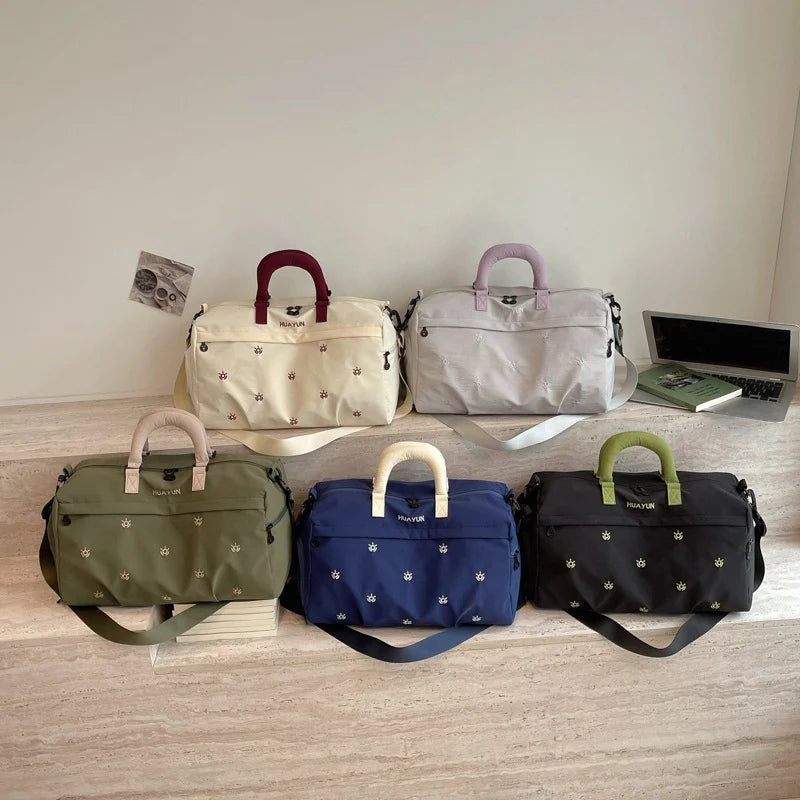 Duffle Bag Tear-Resistant Fabric Padded Handles & Multiple Pockets