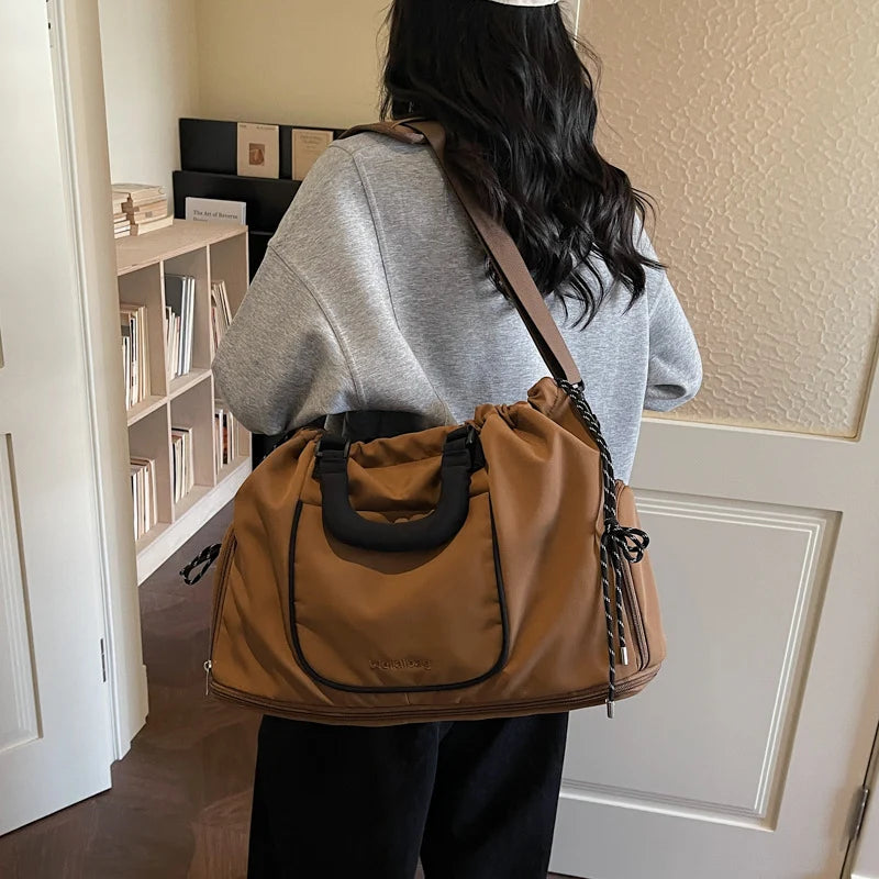 Duffle Bag Water-Resistant Detachable Shoulder Strap & Dual Handles