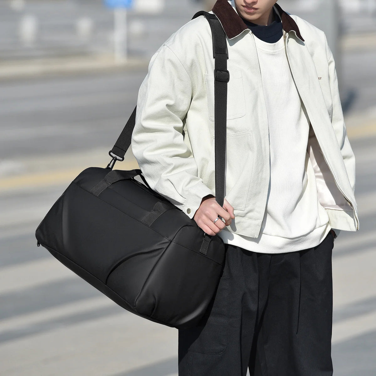 Duffle Bag Water-Resistant Multiple Compartments