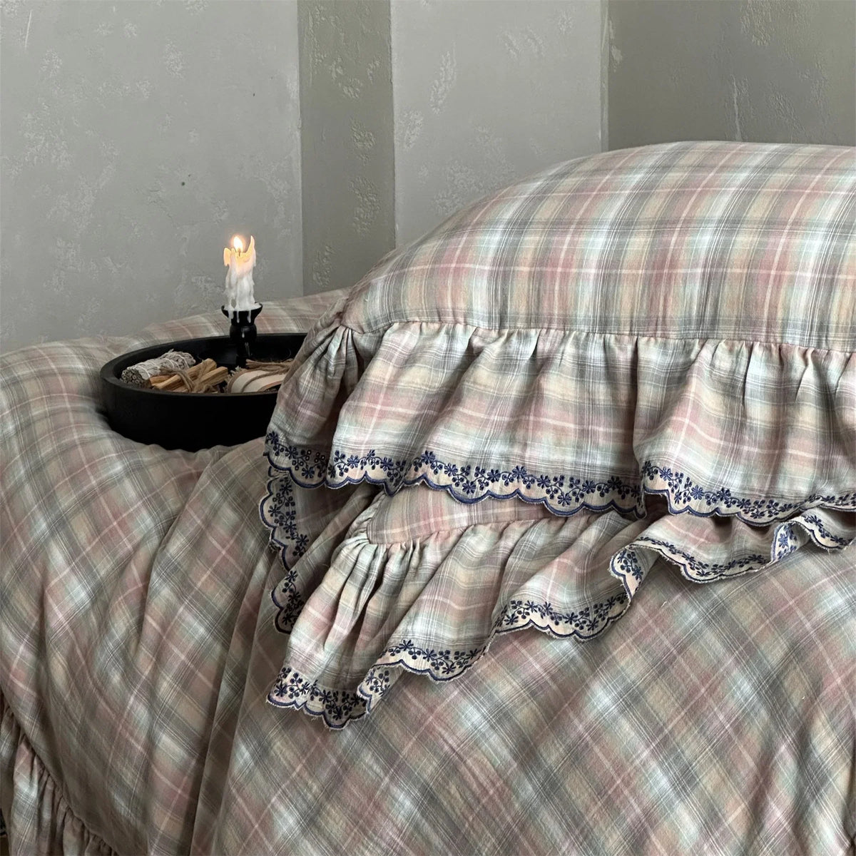 Duvet Cover Set Classic Check Ruffle & Lace Trim