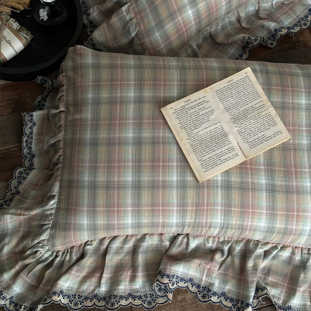 Duvet Cover Set Classic Check Ruffle & Lace Trim