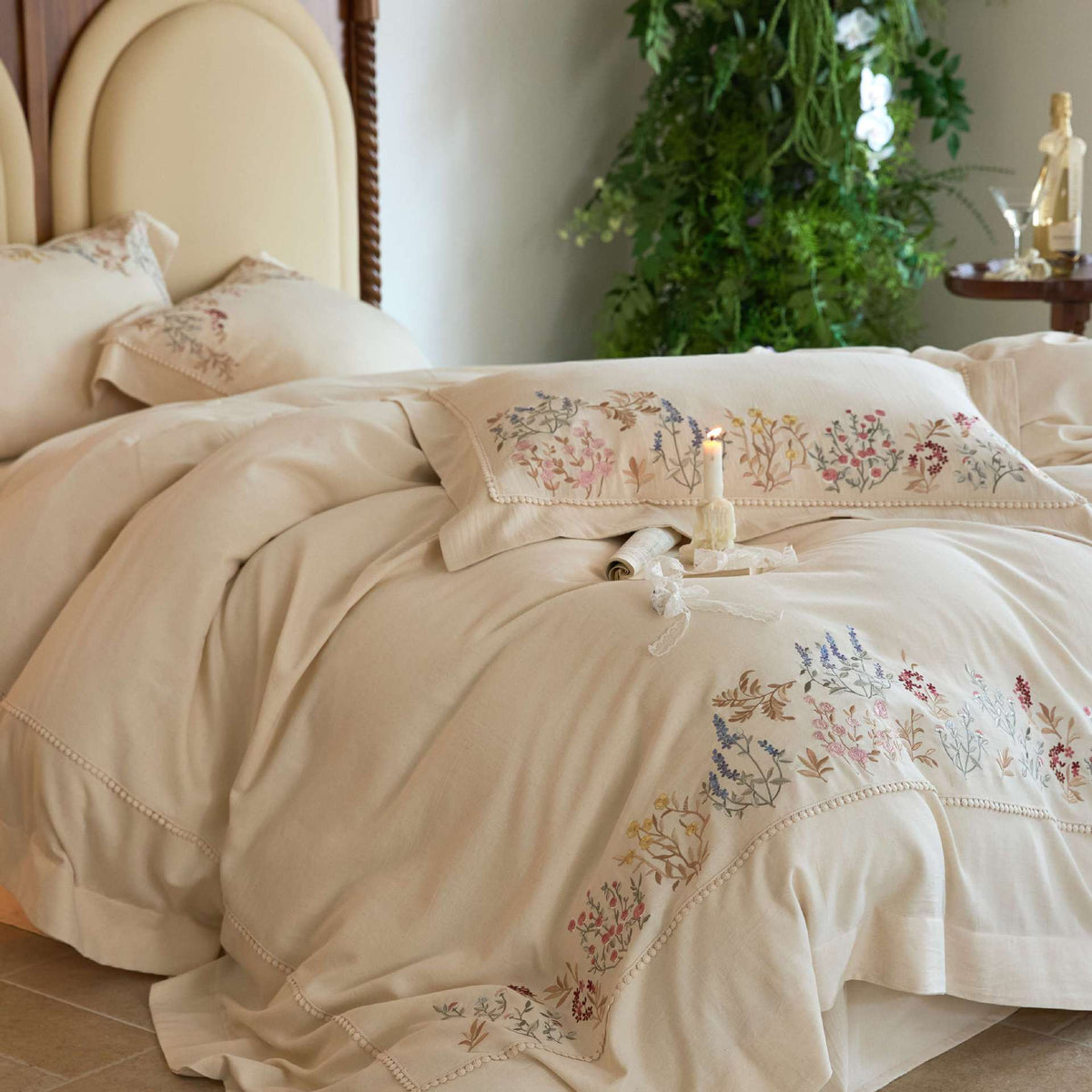 Duvet Cover Set Cotton Floral Embroidery 4-Piece