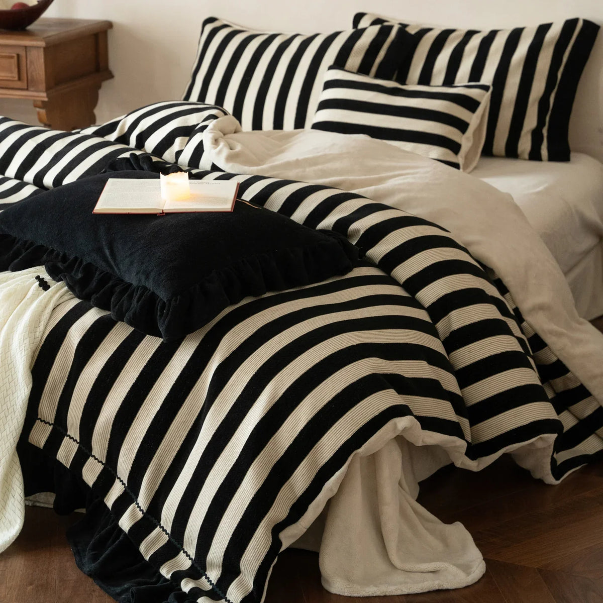 Duvet Cover Set Cotton-Linen Blend Striped Ruffle 4-Piece