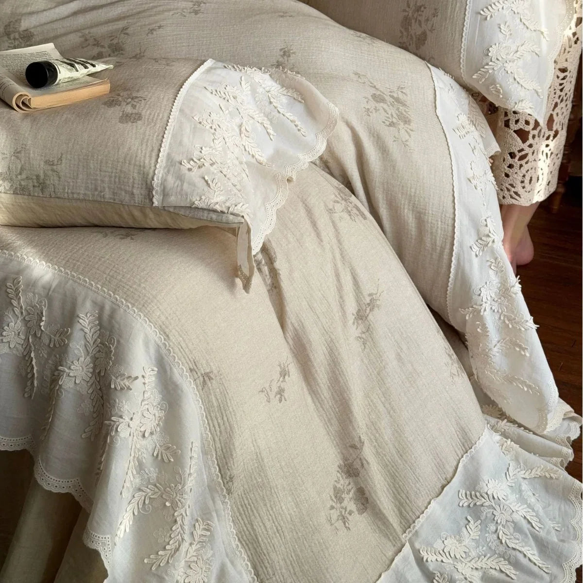 Duvet Cover Set Cotton-Linen Tonal Embroidery & Lace Trim