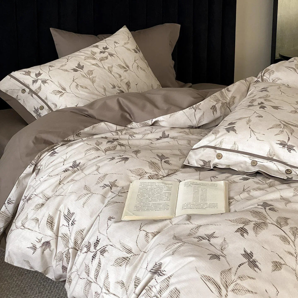 Duvet Cover Set Cotton Percale Button Closure Reversible Jacquard