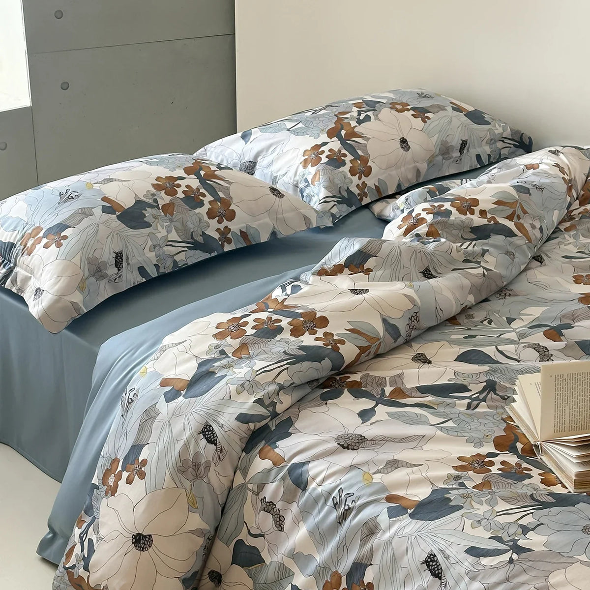Duvet Cover Set Cotton Satin Reversible 4-Piece Concealed Closures