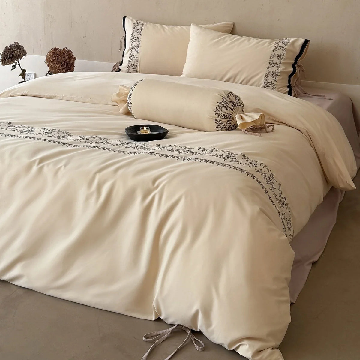 Duvet Cover Set Embroidered Floral Border & Secure Ties
