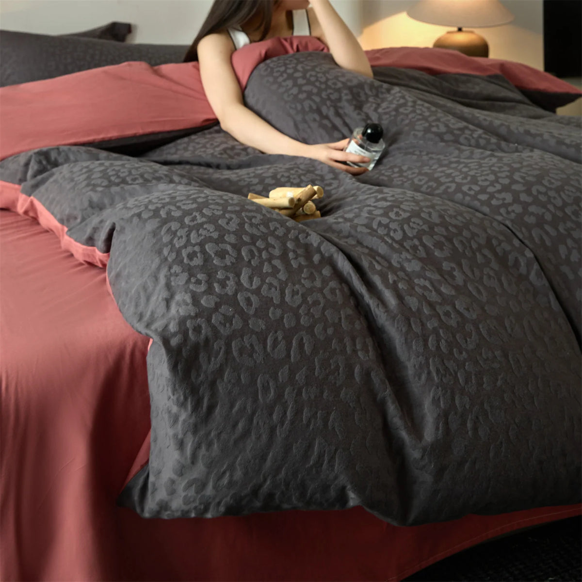 Duvet Cover Set Reversible Jacquard Machine Washable