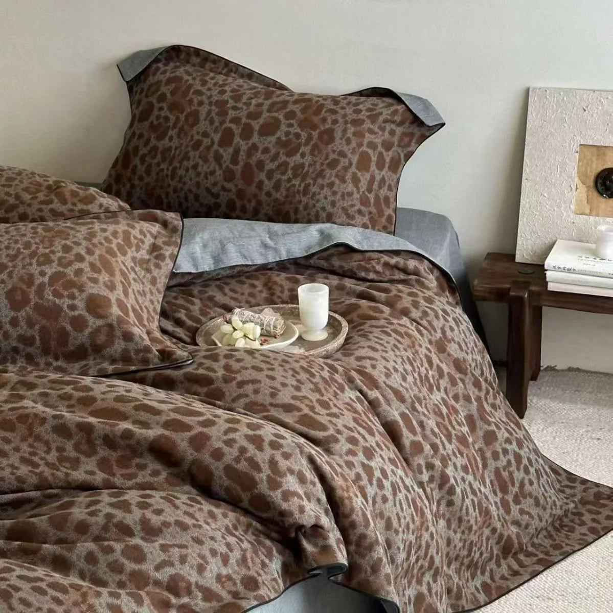 Duvet Cover Set Reversible Leopard Print Cotton Satin