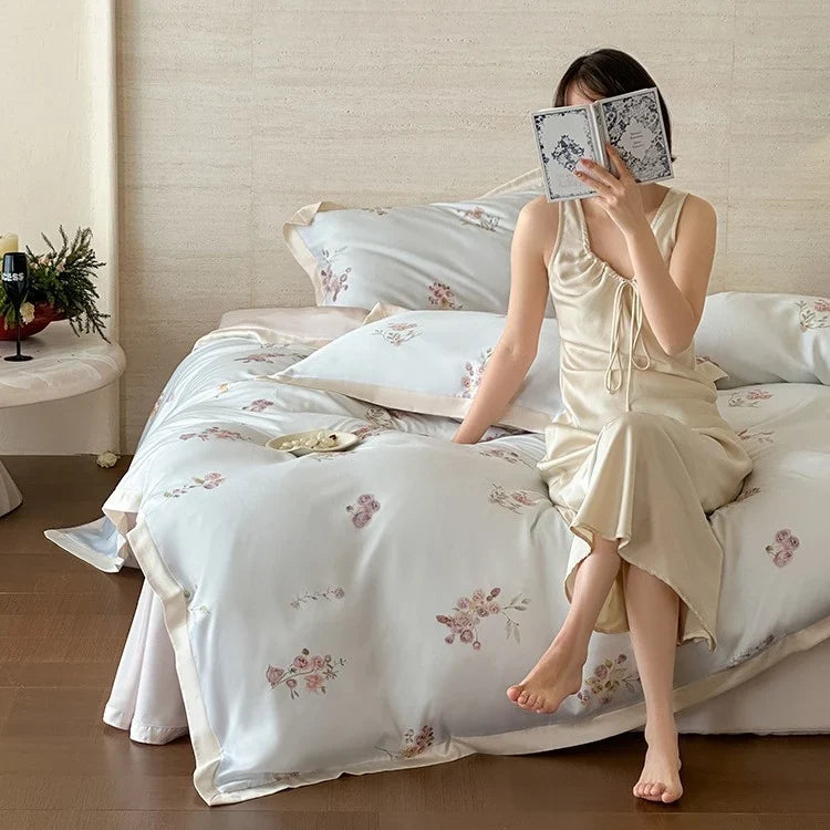 Duvet Cover Set Silky Satin Embroidered Four-Piece