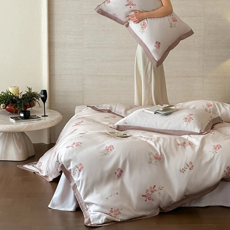 Duvet Cover Set Silky Satin Embroidered Four-Piece