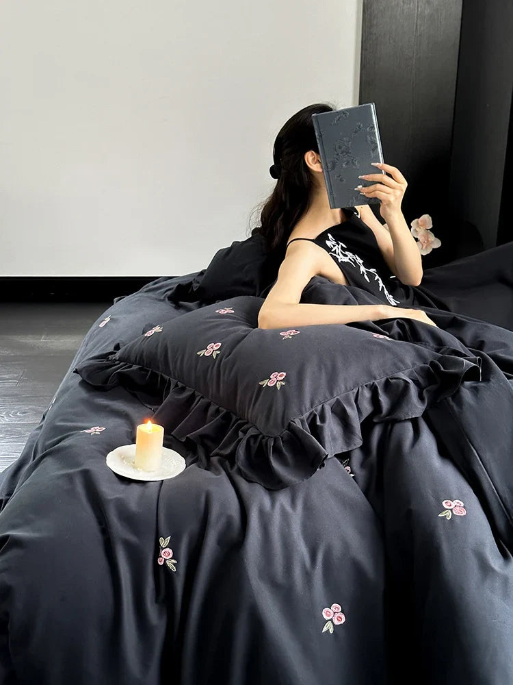 Duvet Set Cotton Satin Breathable Floral Embroidery Four-Piece