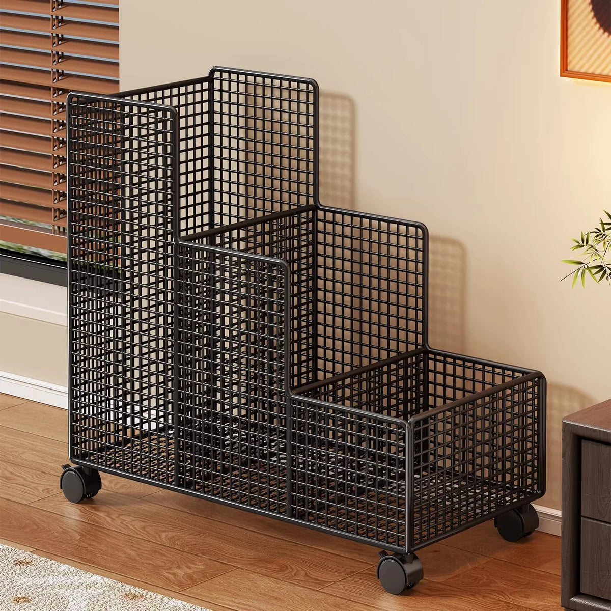 Fitness Equipment Organizer Welded Steel Mesh Vertical Compartments