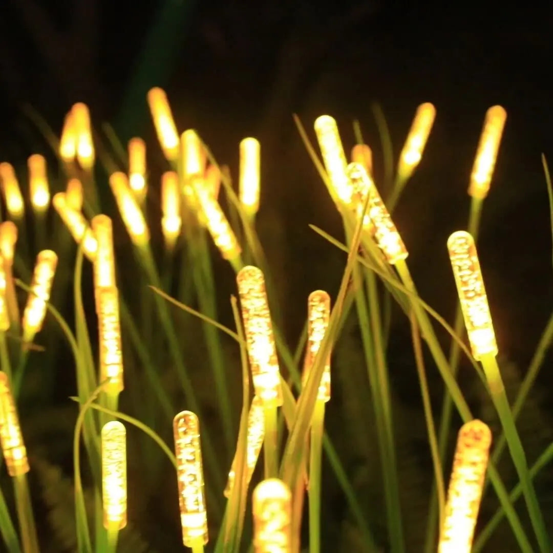 Garden Pathway Lights Solar-Powered Waterproof Swaying Reed Design